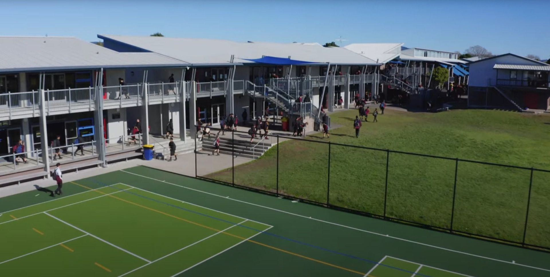 Liston College