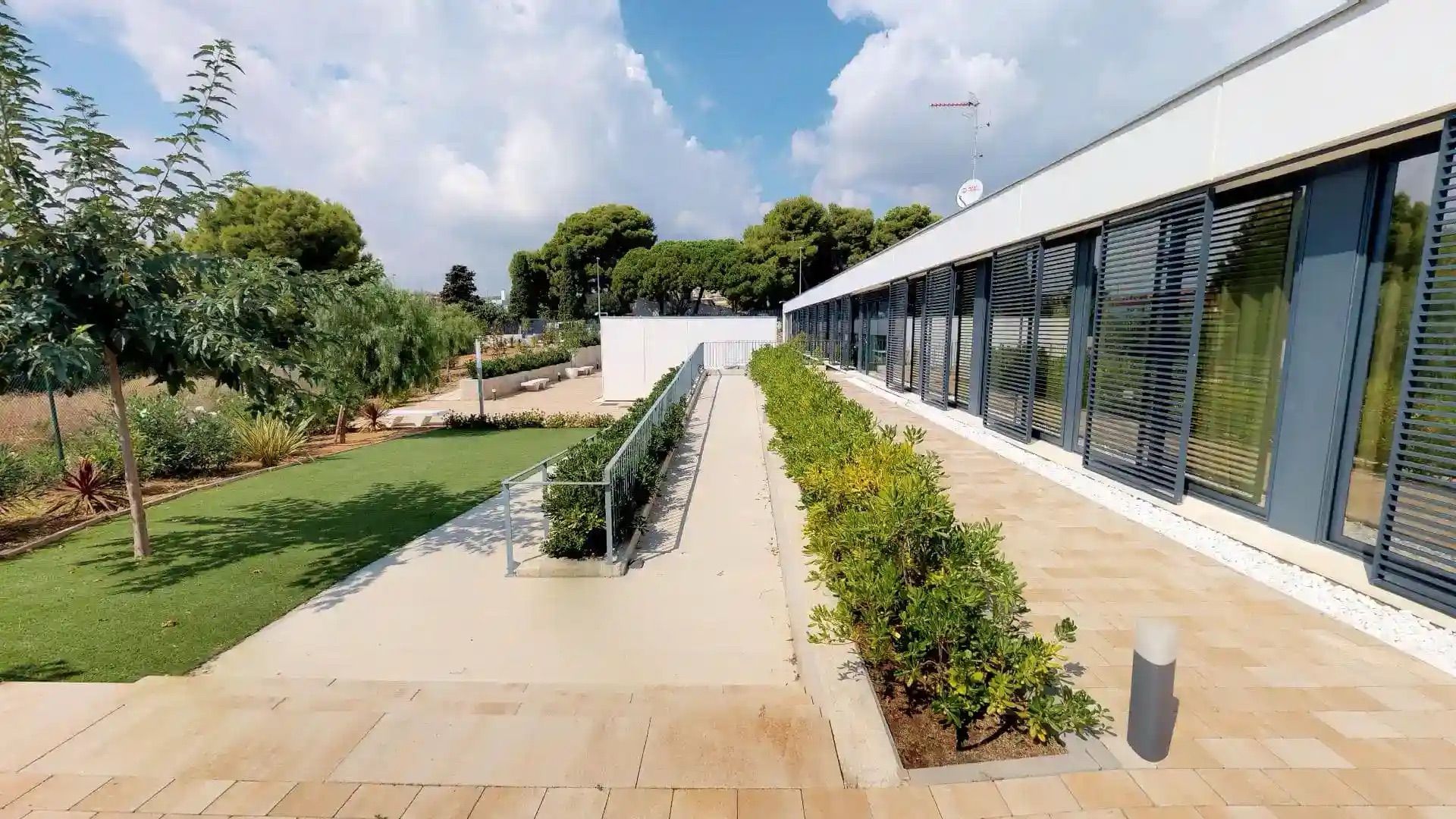 Hamelin-Laie International School