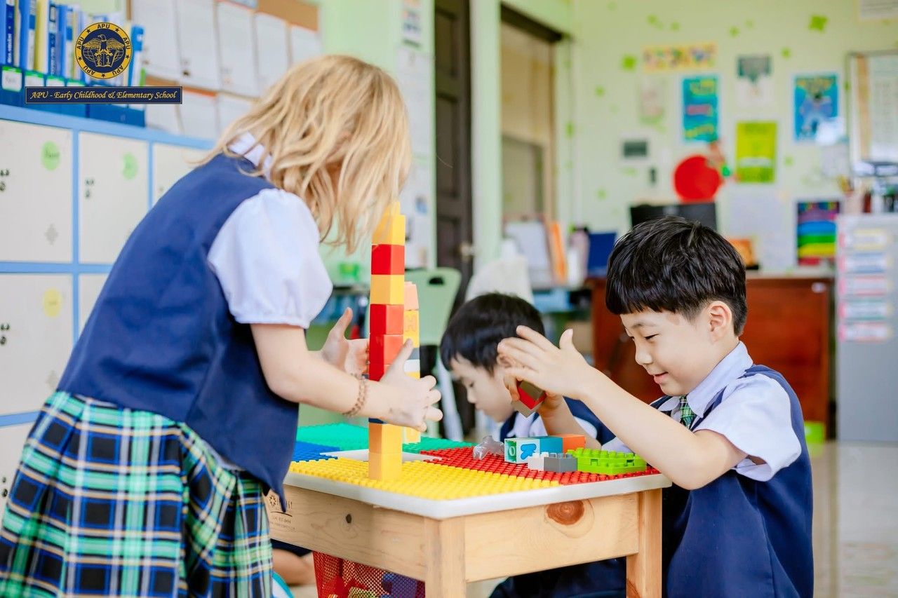 APU American International School